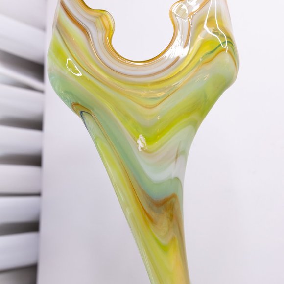 [ SOLD ] Vintage Sooner Glass Trumpet Vase Handblown - Picture 11 of 14